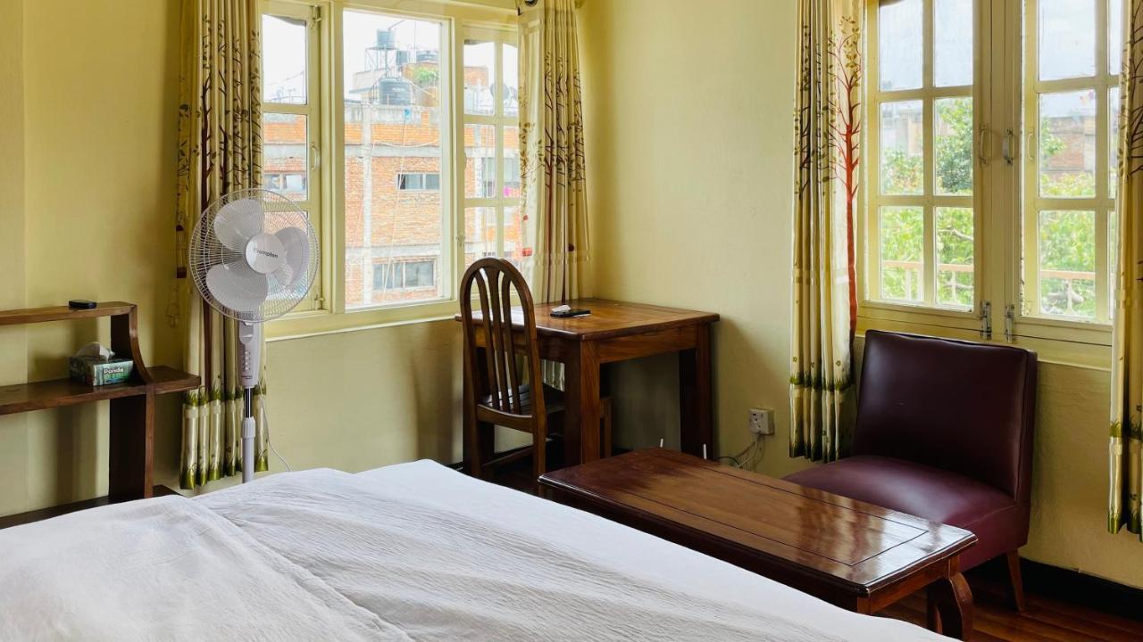 Rooftop Studio And 2Bhk Apartments In Kathmandu'S Most Happening Place Esterno foto