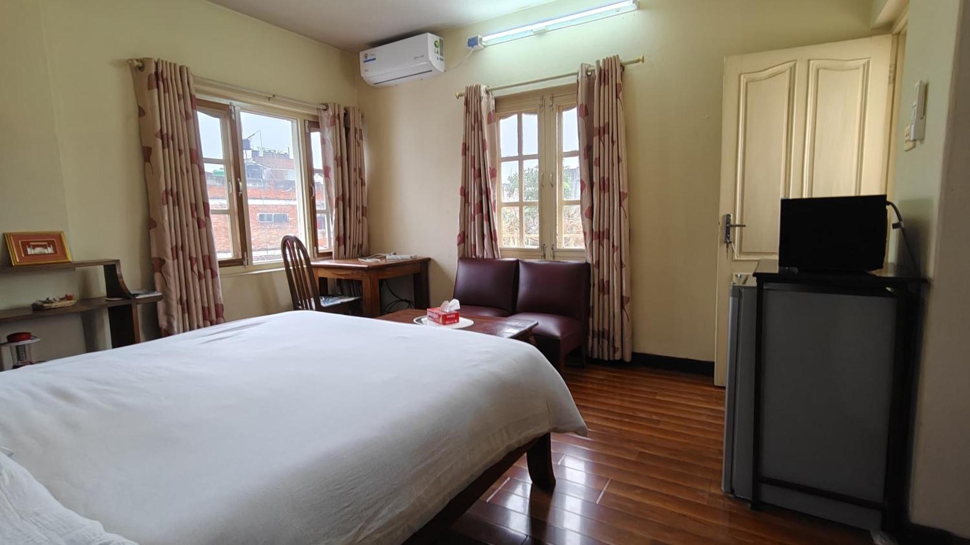 Rooftop Studio And 2Bhk Apartments In Kathmandu'S Most Happening Place Esterno foto